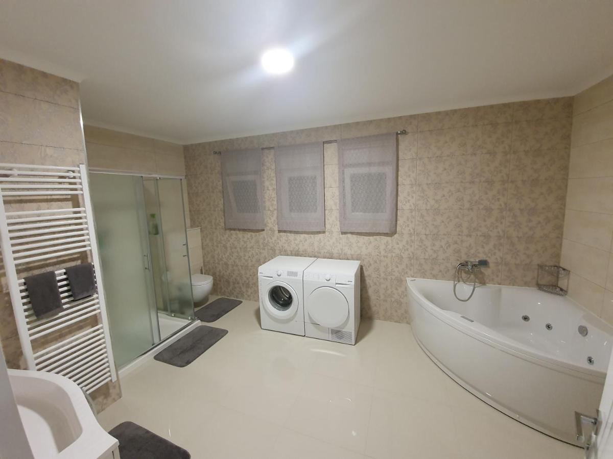 Apartman Libertas ポスシエ エクステリア 写真